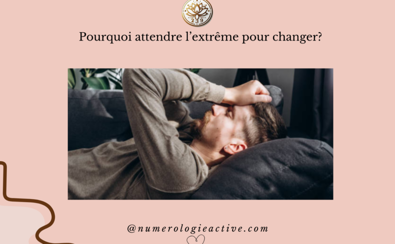 Homme déprimé dans son canapé